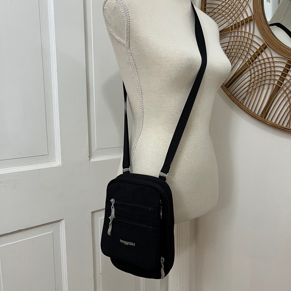 Baggallini Journey RFID Crossbody Bag Small Black Travel Organizer Multi-Pocket